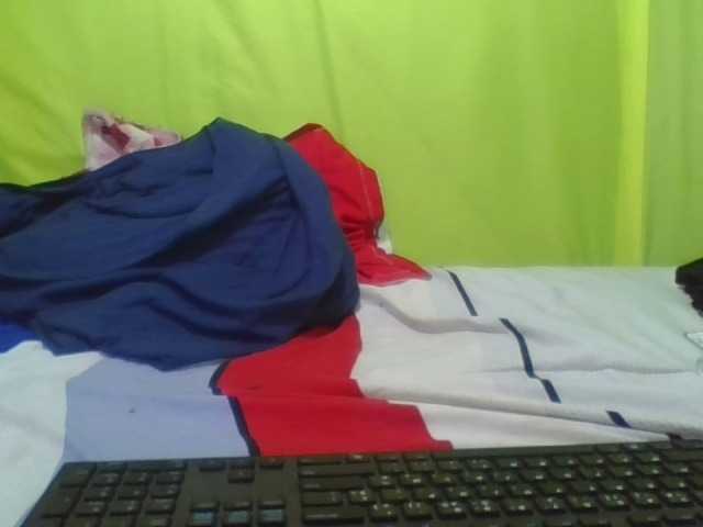 Raissa-Suan live cam on BongaCams