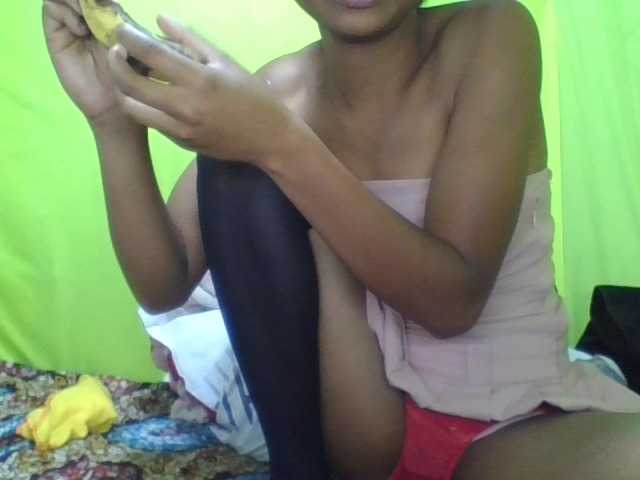 Raissa-Suan live cam on BongaCams