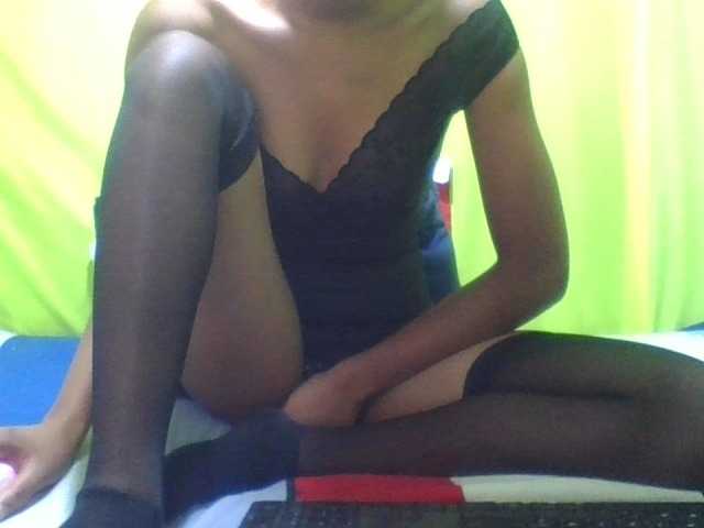 Raissa-Suan live cam on BongaCams