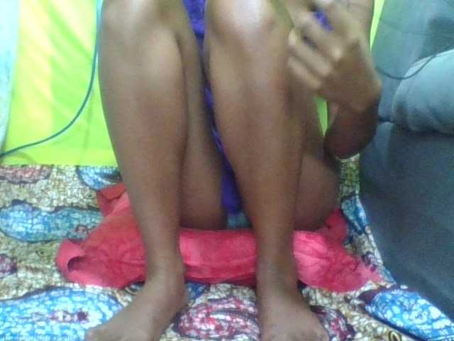 Raissa-Suan live cam on BongaCams