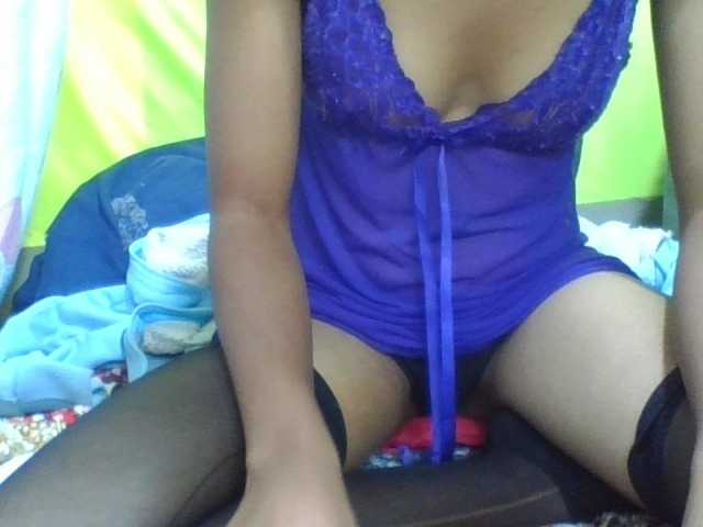 Raissa-Suan live cam on BongaCams