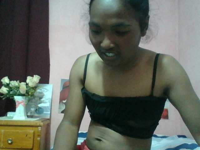 Raissa-Suan live cam on BongaCams