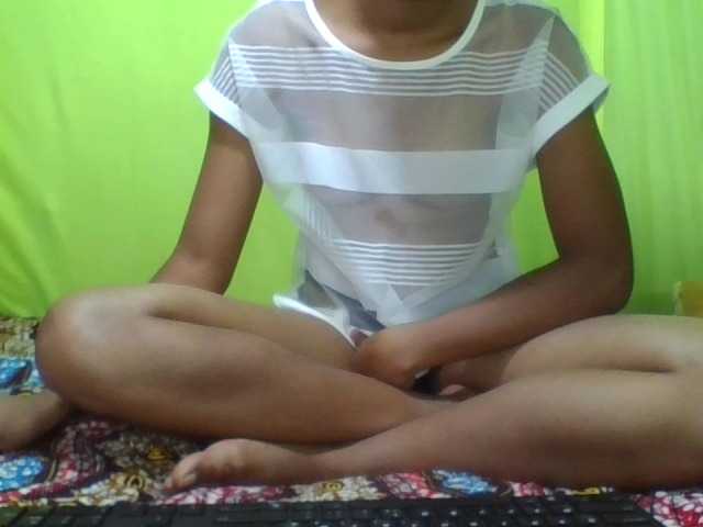 Raissa-Suan live cam on BongaCams