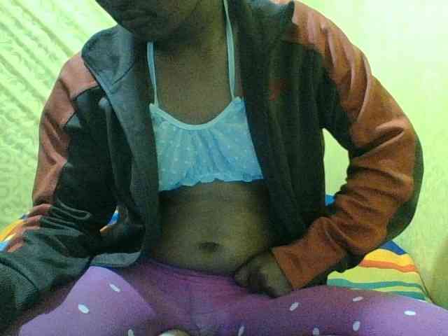 Raissa-Suan webcam