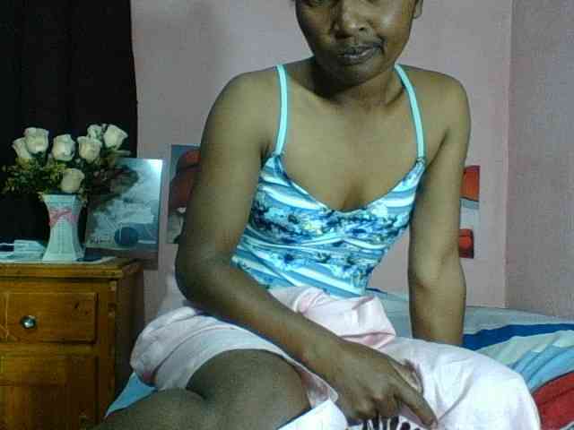 Raissa-Suan webcam