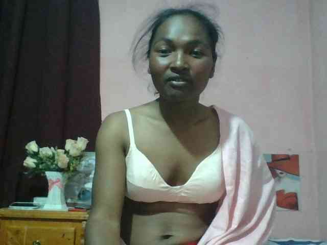 Raissa-Suan webcam