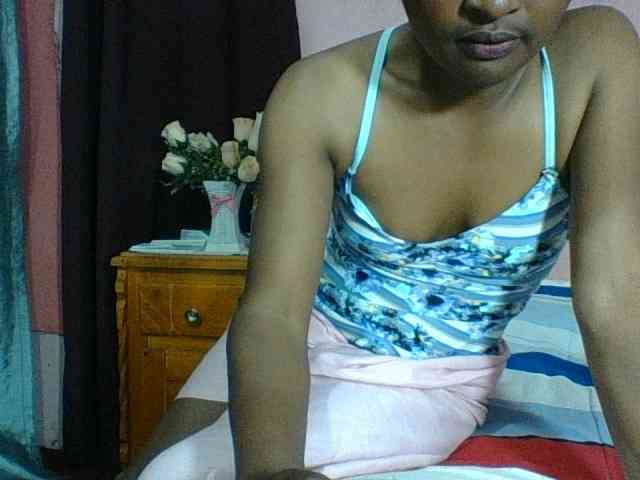 Raissa-Suan webcam