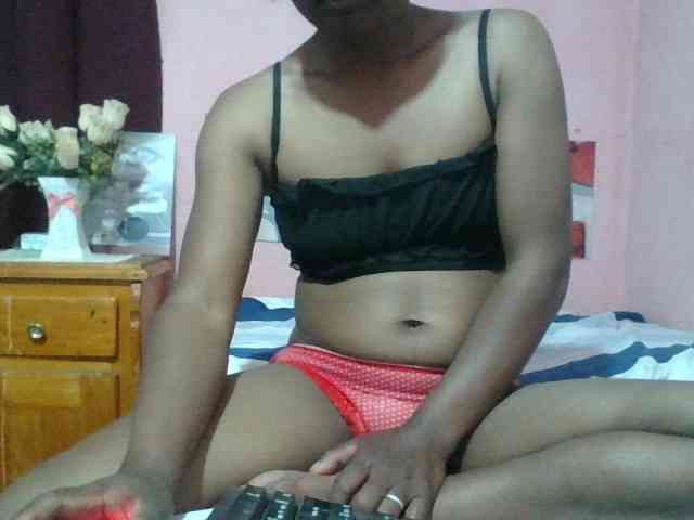 Raissa-Suan webcam
