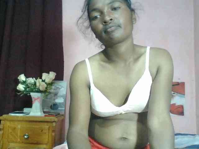 Raissa-Suan webcam