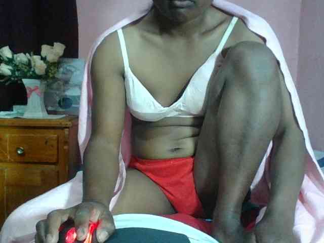 Raissa-Suan webcam