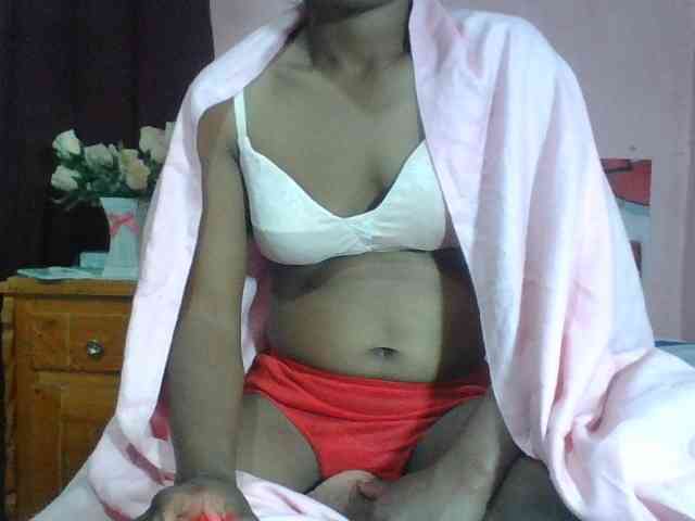 Raissa-Suan webcam
