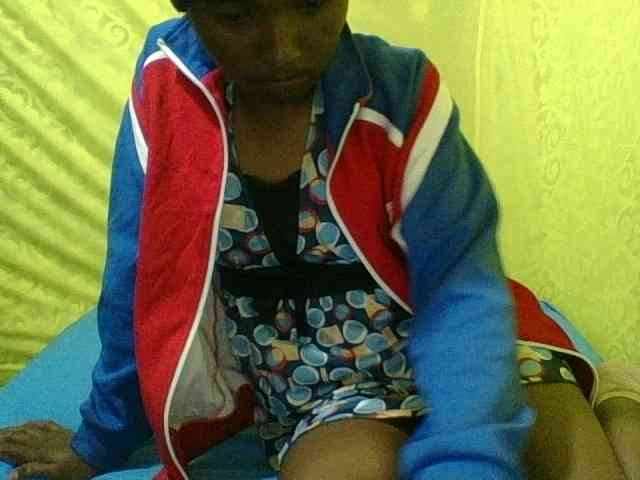 Raissa-Suan webcam