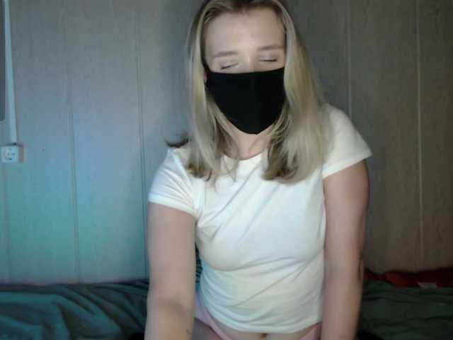 katydaisy live cam on BongaCams