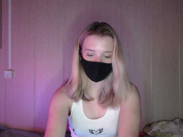 katydaisy live cam on BongaCams