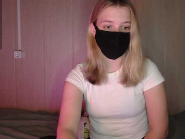 katydaisy live cam on BongaCams