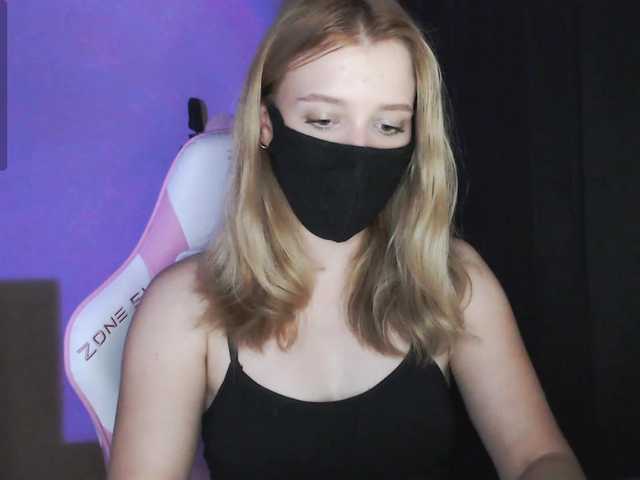 katydaisy live cam on BongaCams