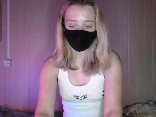 katydaisy live cam on BongaCams