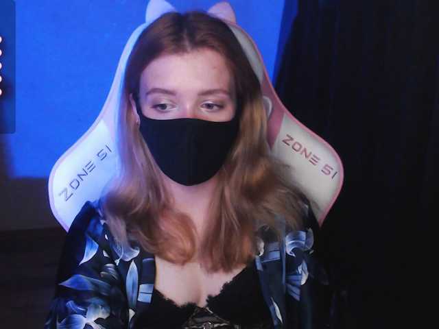 katydaisy live cam on BongaCams