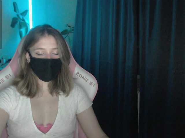 le modèle katydaisy est en webcam porno dans un show sur le site bongacams, il possède les tags suivants: White/Caucasian,Blonde,Shaved