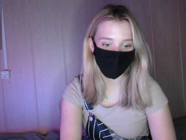 katydaisy live cam on BongaCams