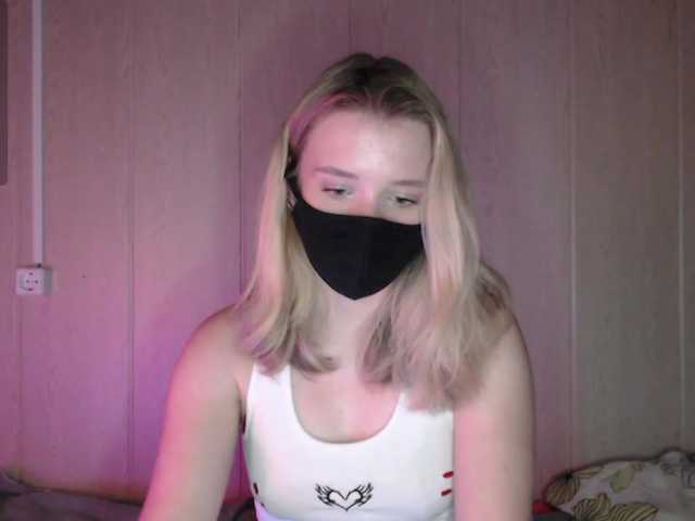 katydaisy live cam on BongaCams