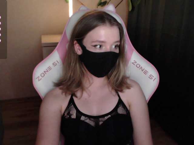 katydaisy live cam on BongaCams