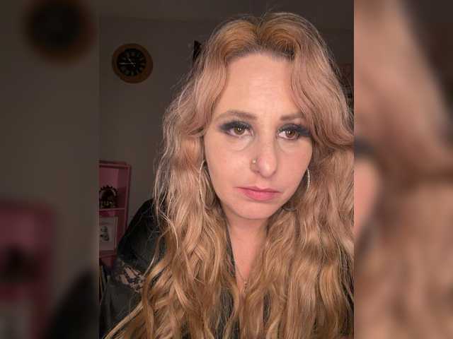 GoddessNyxara live cam on BongaCams
