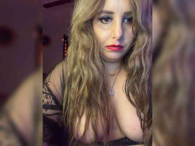 GoddessNyxara webcam