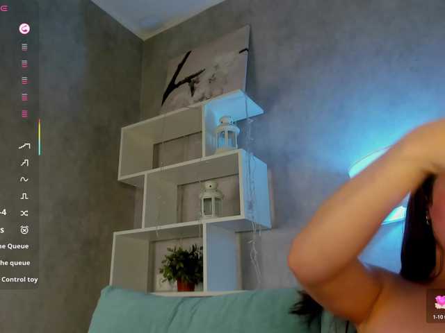 emily-lews live sex show