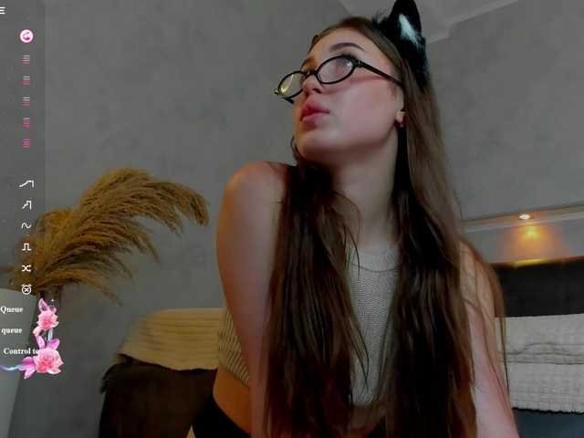 emily-lews online
