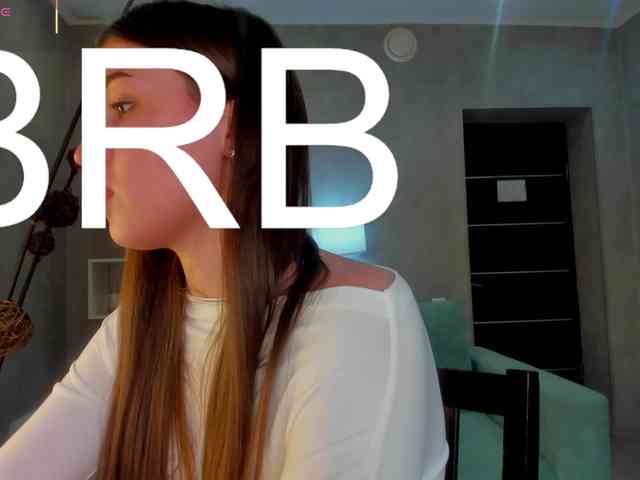 Emily-Lews webcam