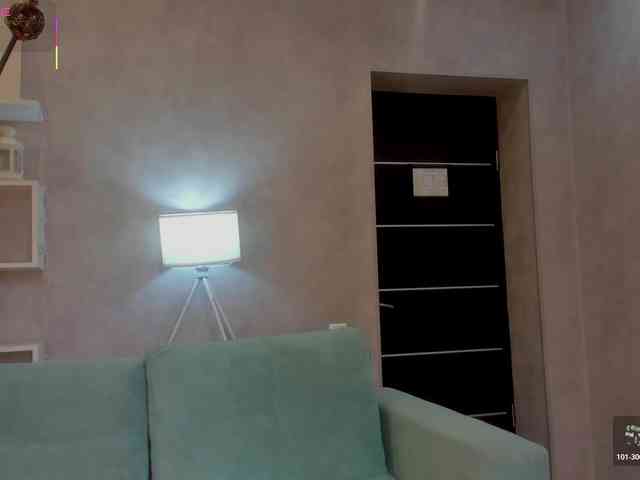 Emily-Lews webcam
