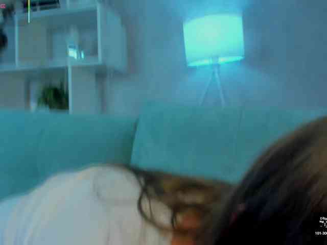 Emily-Lews webcam