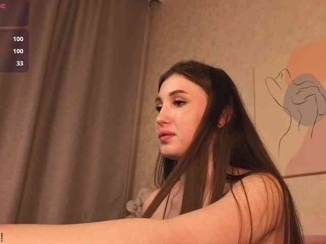 Emily-Lews webcam