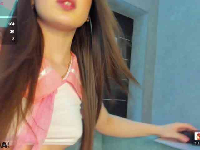Emily-Lews webcam