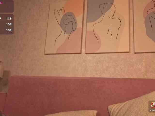Emily-Lews webcam