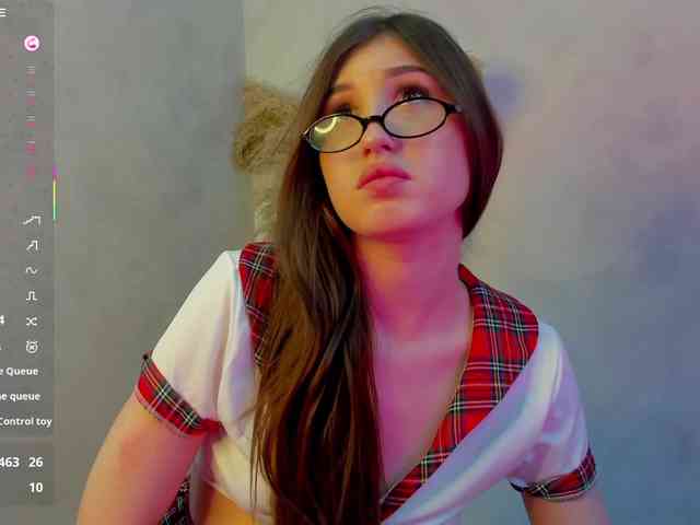 Emily-Lews webcam