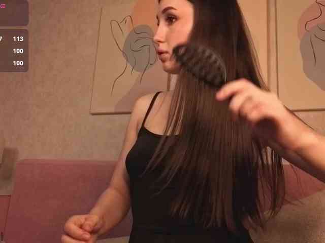 Emily-Lews webcam