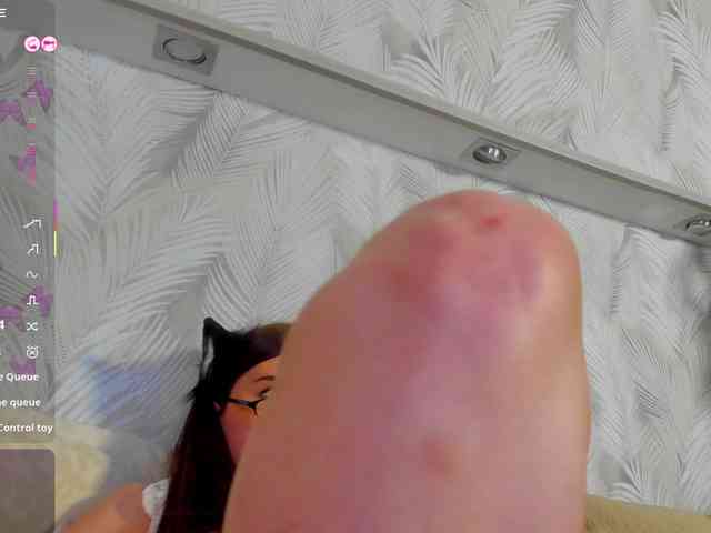 Emily-Lews webcam