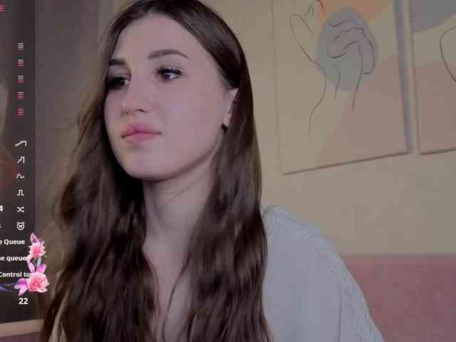Emily-Lews webcam