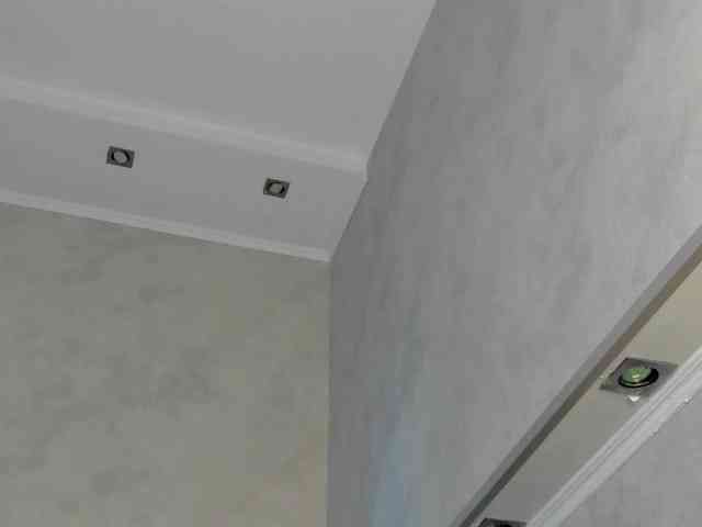 Emily-Lews webcam