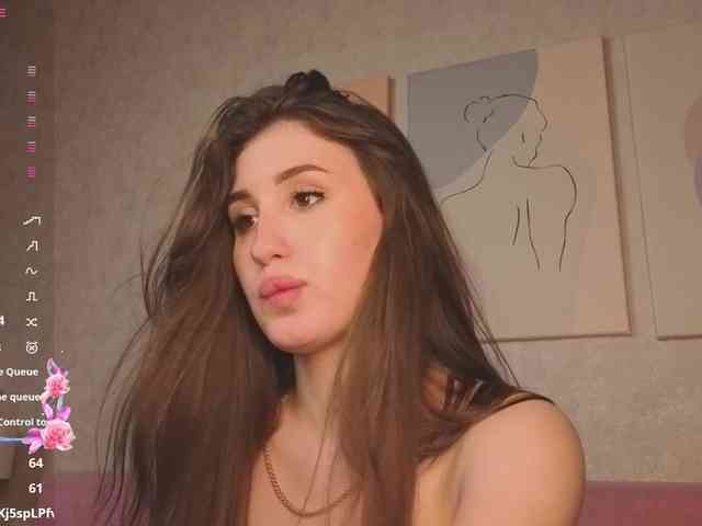 Emily-Lews webcam