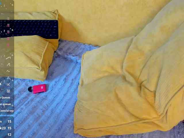Emily-Lews webcam