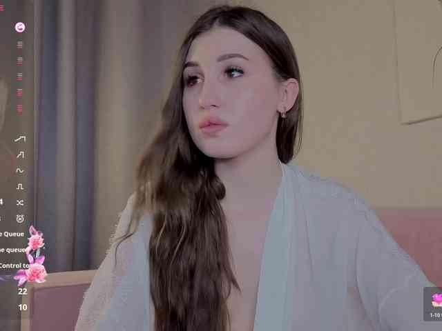 Emily-Lews webcam