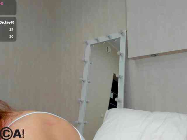 Emily-Lews webcam
