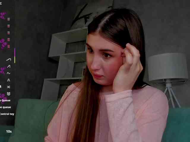 Emily-Lews webcam
