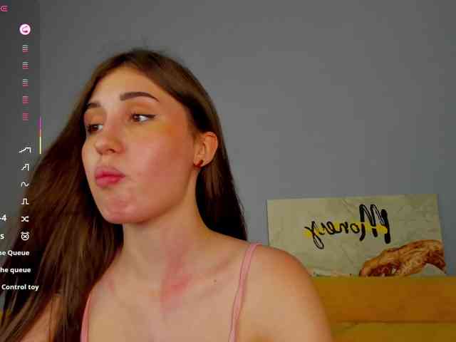 Emily-Lews webcam