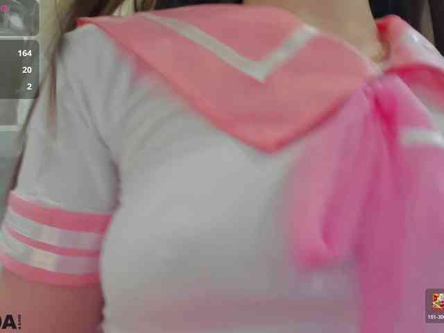 Emily-Lews webcam