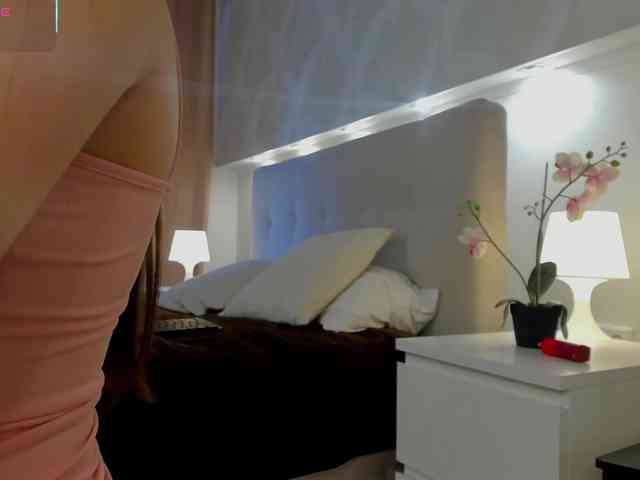 Emily-Lews webcam