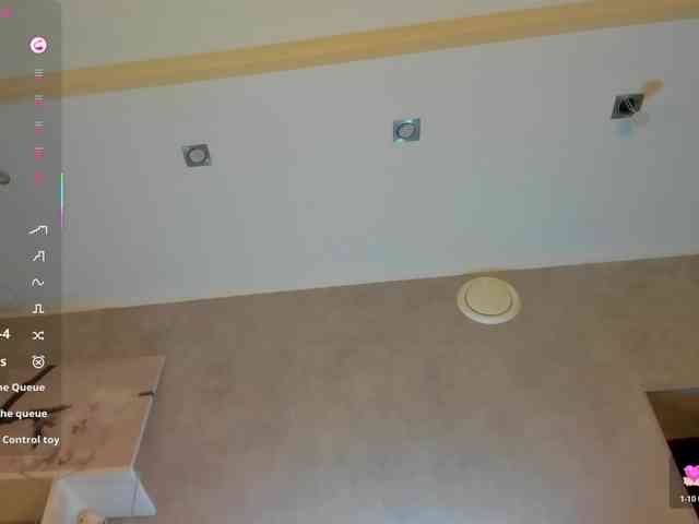 Emily-Lews webcam